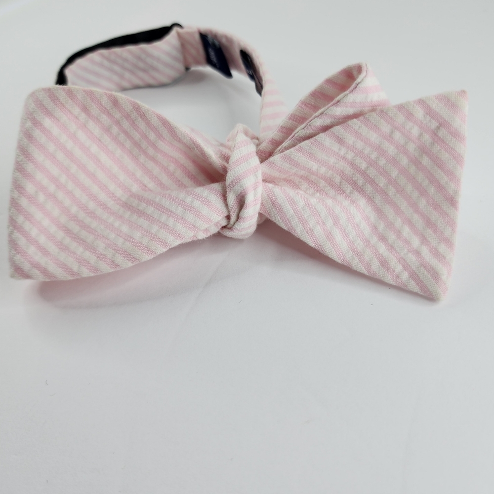 SADDLEBRED Pink Self-Tie Bow-Tie.